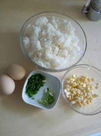 黄金蛋炒饭的做法步骤1