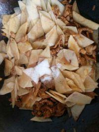 土豆片炒肉的做法步骤6